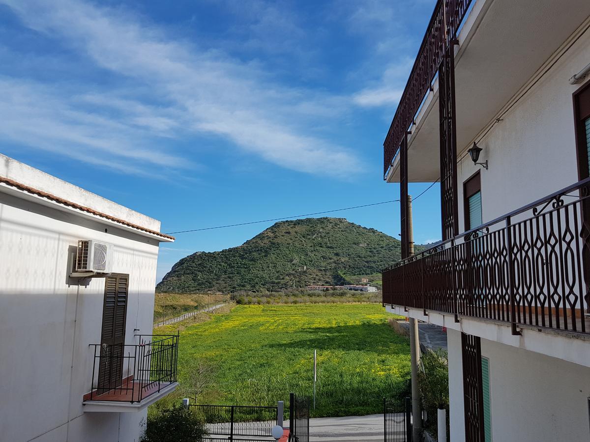 Vila Casevacanze Mare Mongiove Exteriér fotografie